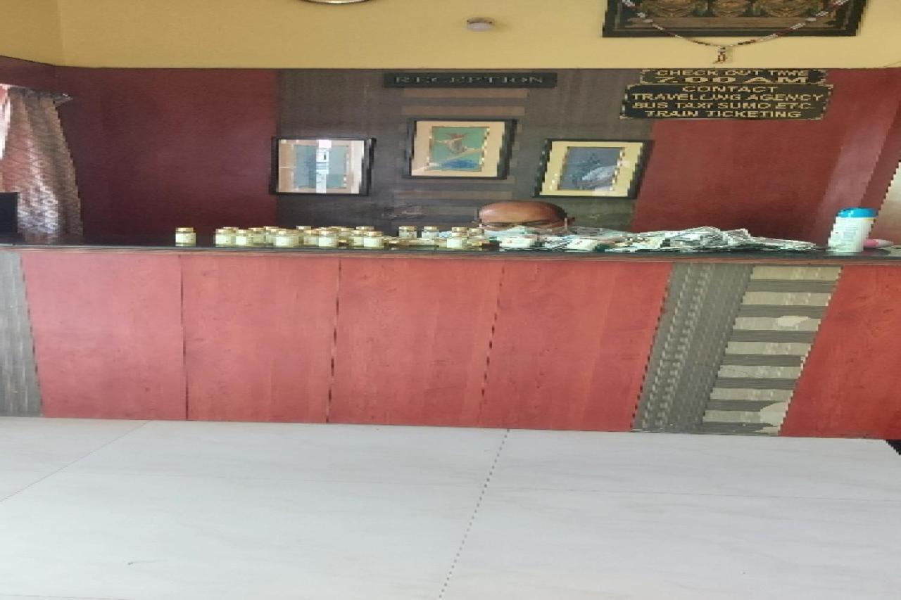 Spot On 73926 Hotel Anjanaa Puri Ngoại thất bức ảnh